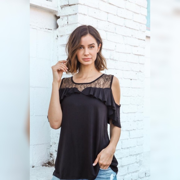 ✔final price✔💕Black laced top💕 - Picture 1 of 2